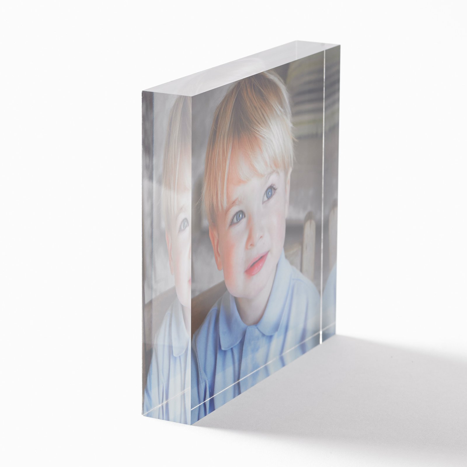The Refractive Monolith: Diamond-Polished Acrylic Prism Prints - Image 5